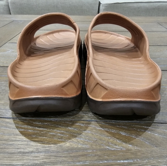 KuaiLu Mens Recovery Sandals With Comfortable Plantar Fasciitis Arch Support - Picture 4 of 9